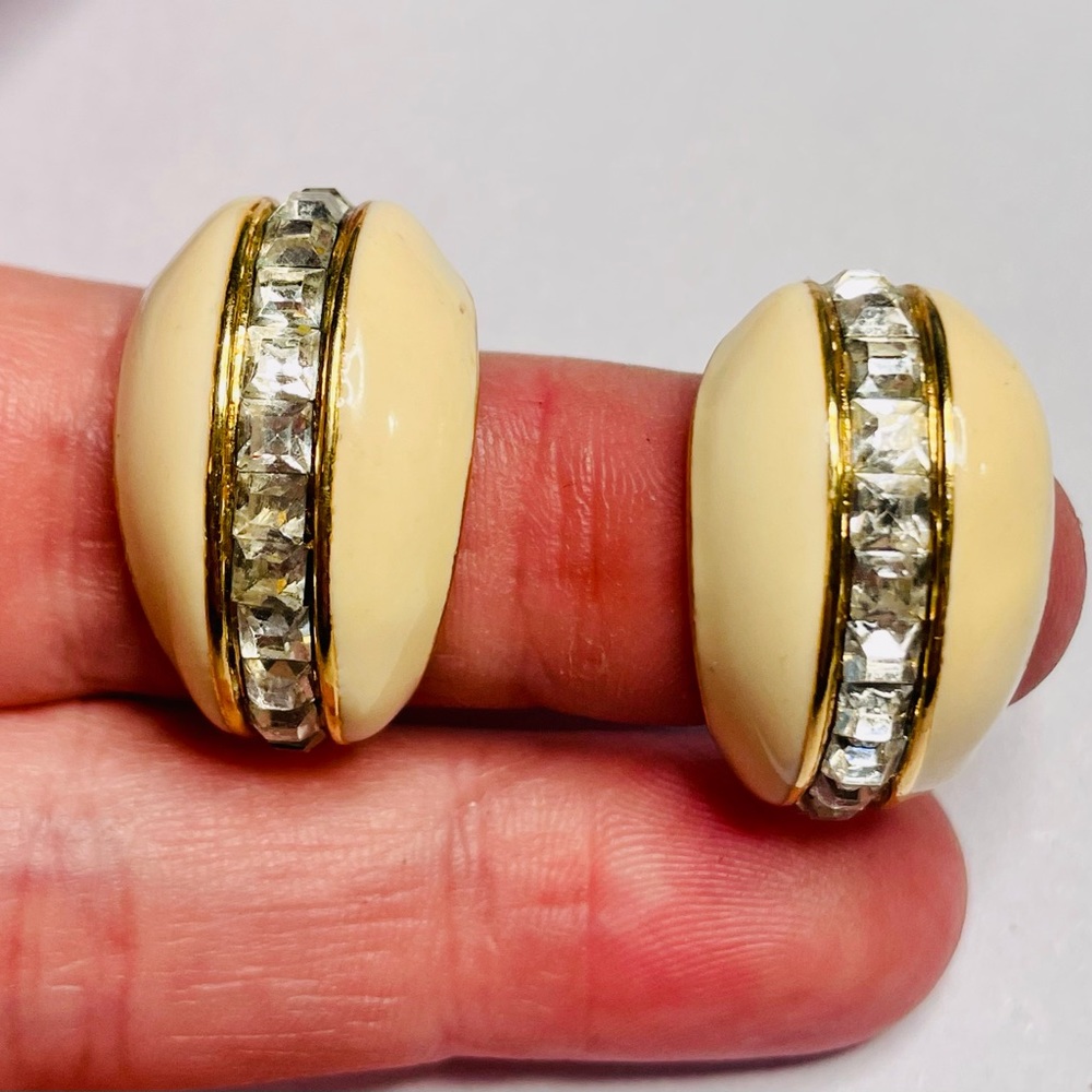 Vtg/Retro Cream enamel/CZ gold tone designer stamped post earrings 1x1/2”